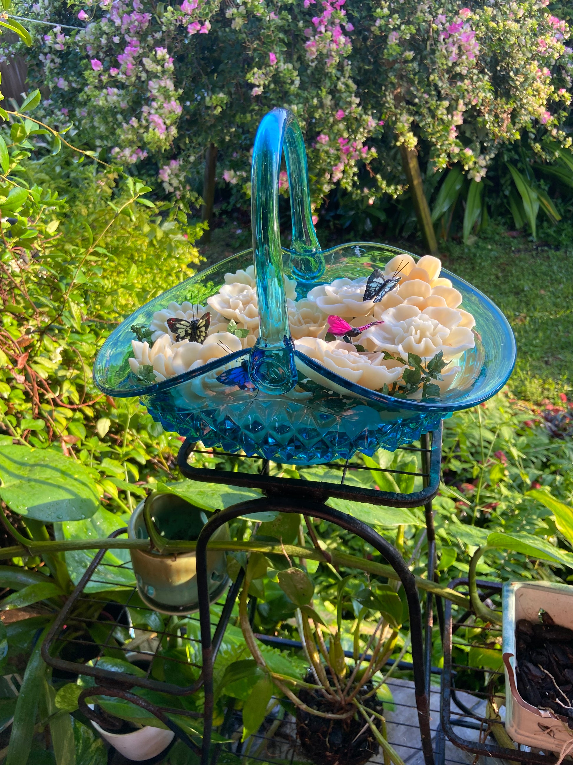 Candle of the Month: May “Fluttering Petals”