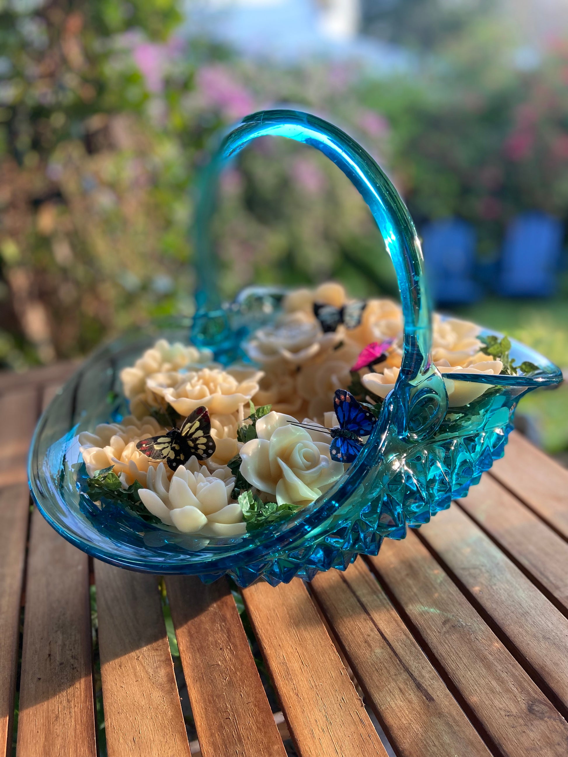Candle of the Month: May “Fluttering Petals”