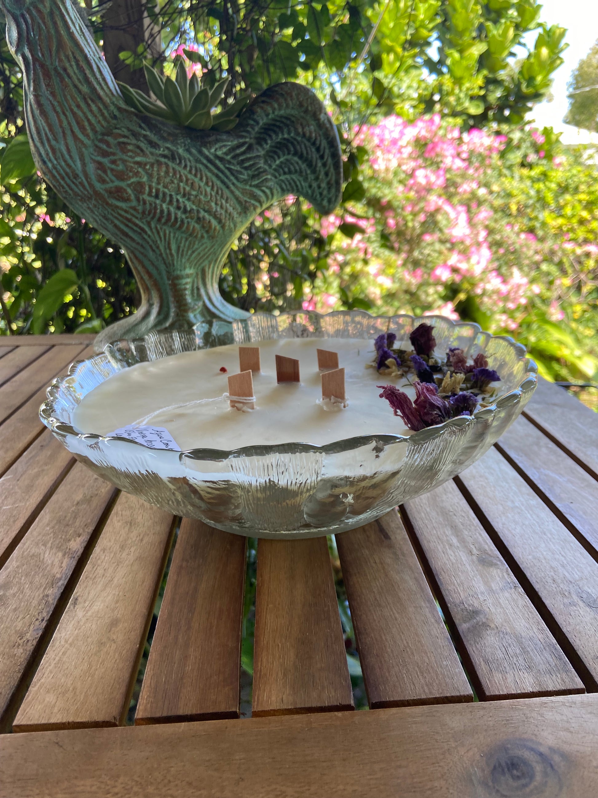 Vintage Arcoroc Glass Fleur Lettuce Bowl 40 oz candle
