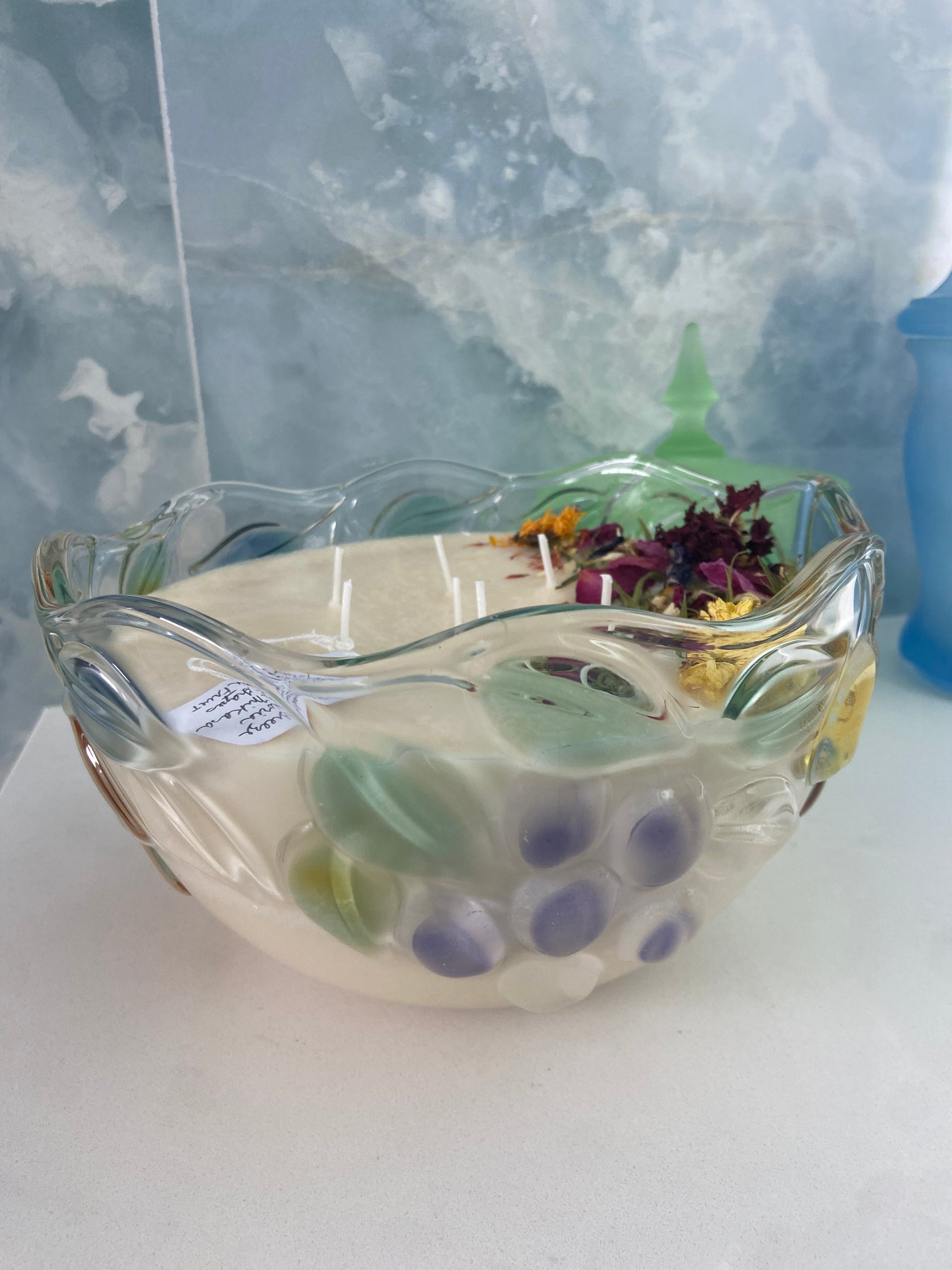 “Pears & Grapes” Vintage Mikasa Pears & Grapes Colored Fruit Bowl Candle 64 oz