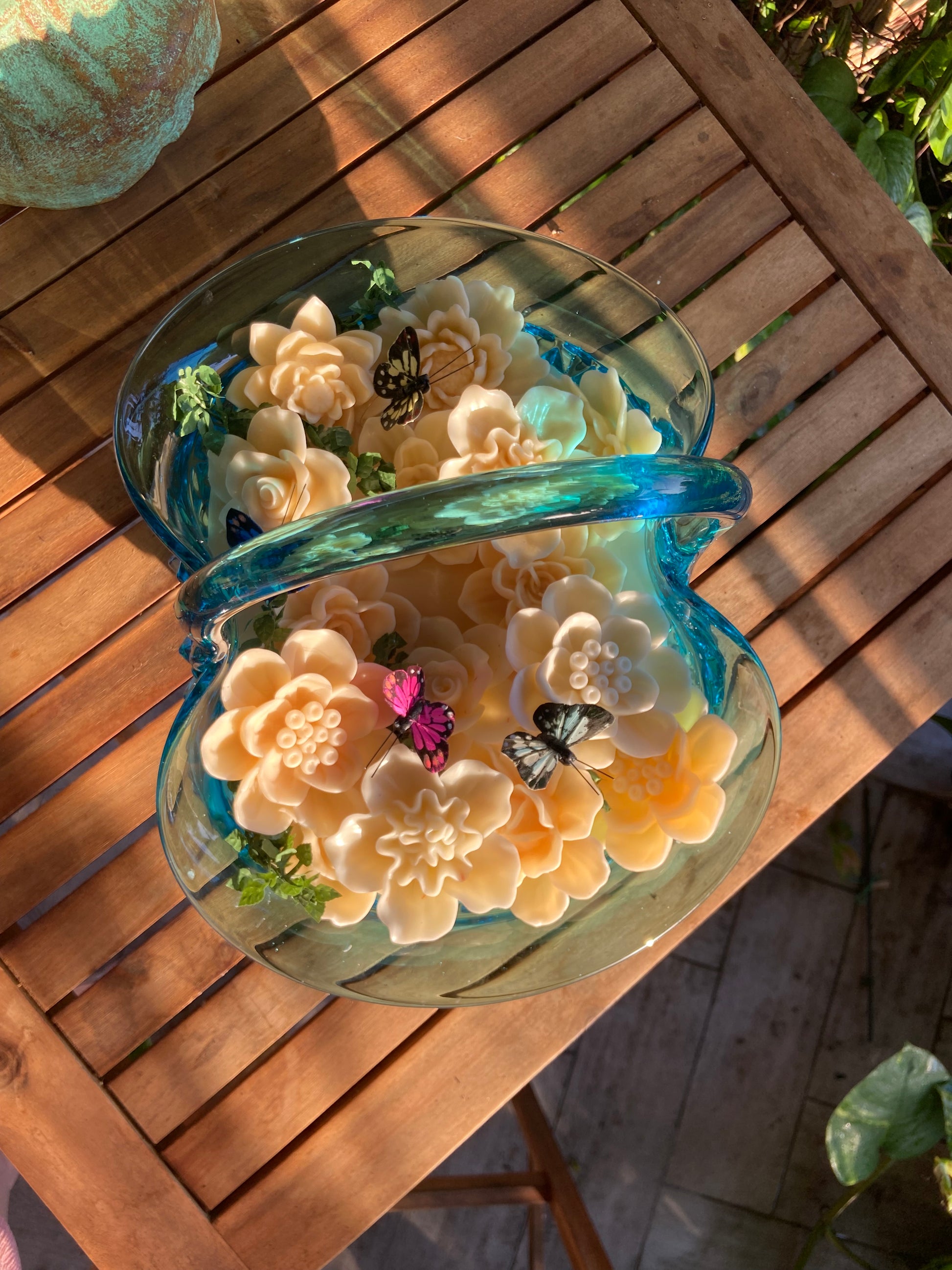 Candle of the Month: May “Fluttering Petals”