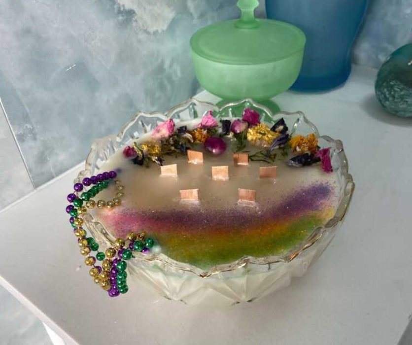 Vintage Block Handcut Crystal "King Cake" Carnival Candle Floral pattern w/ 22 kt gold rim